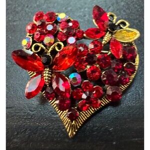 Vintage Ornate Heart Red Love Crystals Rhinestone Brooch Pin B94